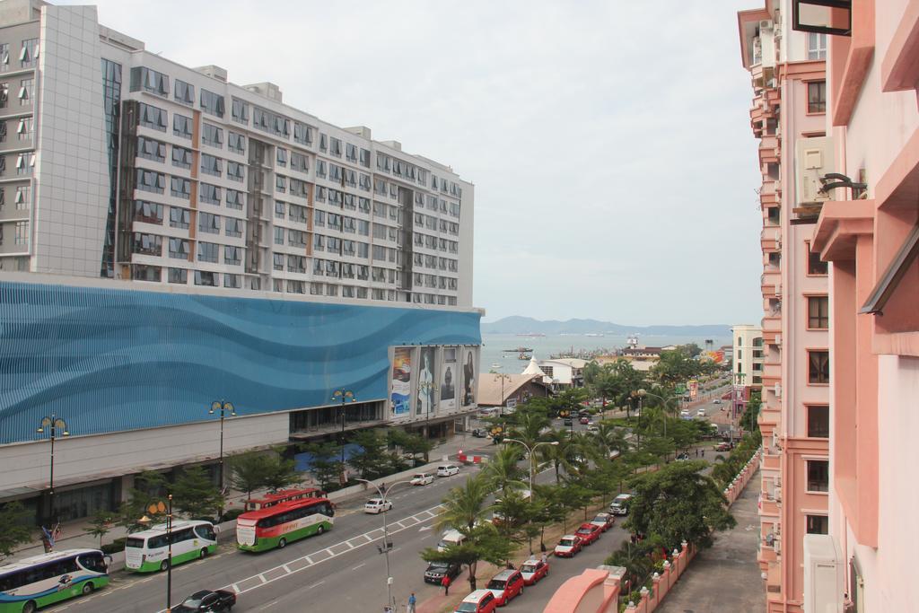 Marimari Marina Service Condo Kota Kinabalu Exterior photo