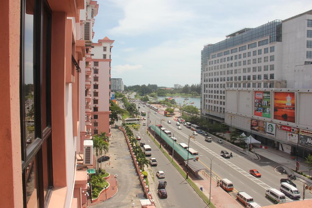 Marimari Marina Service Condo Kota Kinabalu Exterior photo
